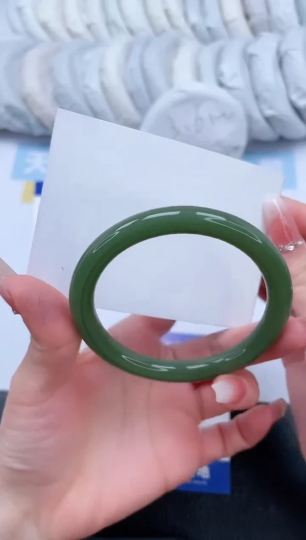 【闪购商品】石英质玉手镯未镶嵌T59-57