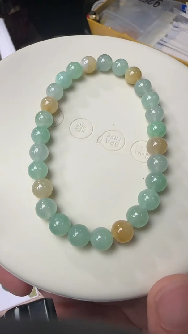 翡翠未镶嵌颈饰卡6+手串