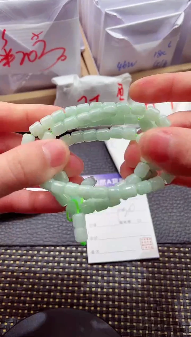 颈饰未镶嵌翡翠000111