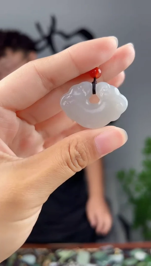 颈饰未镶嵌和田玉拍一发一，多样性发货