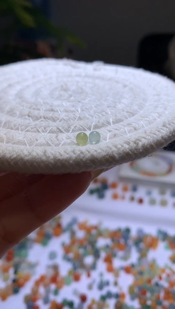 【闪购商品】定制翡翠未镶嵌3.7珠子