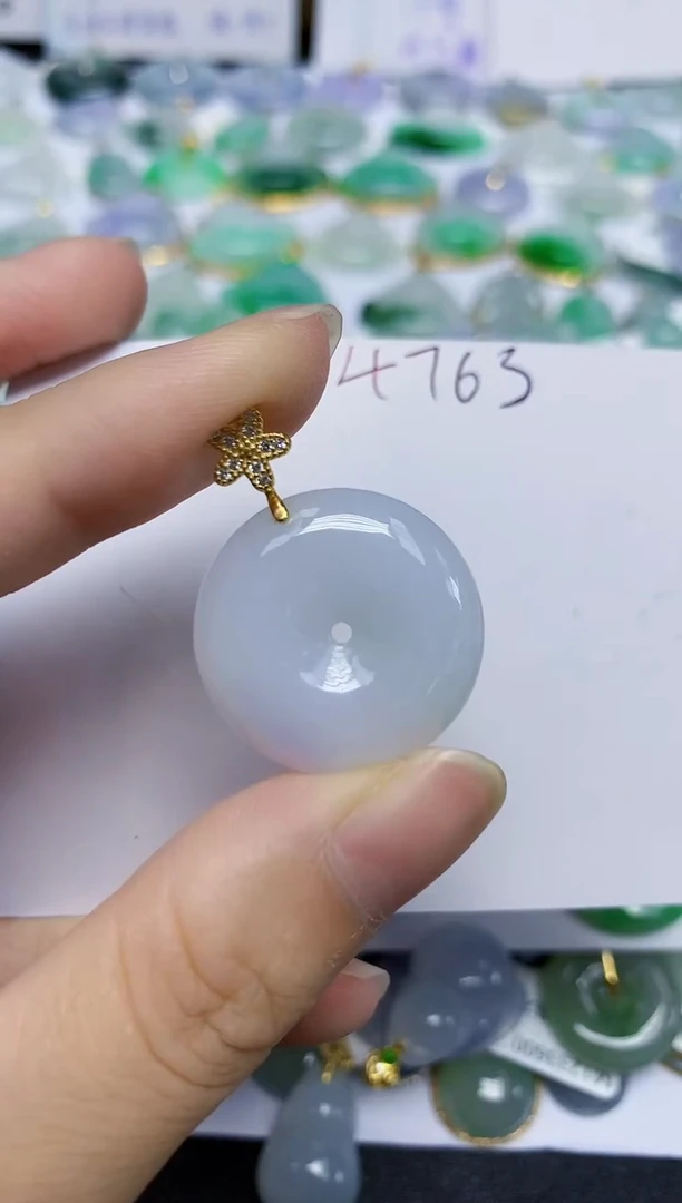 翡翠未镶嵌颈饰天然缅甸翡翠A货