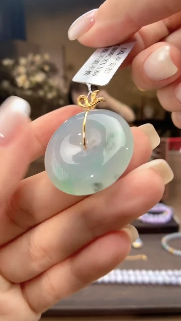 吊坠(不含链)18K金镶嵌翡翠平安扣