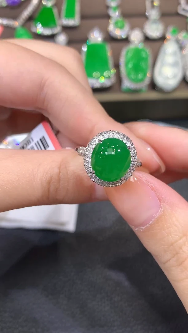 18K金镶嵌戒指翡翠a124