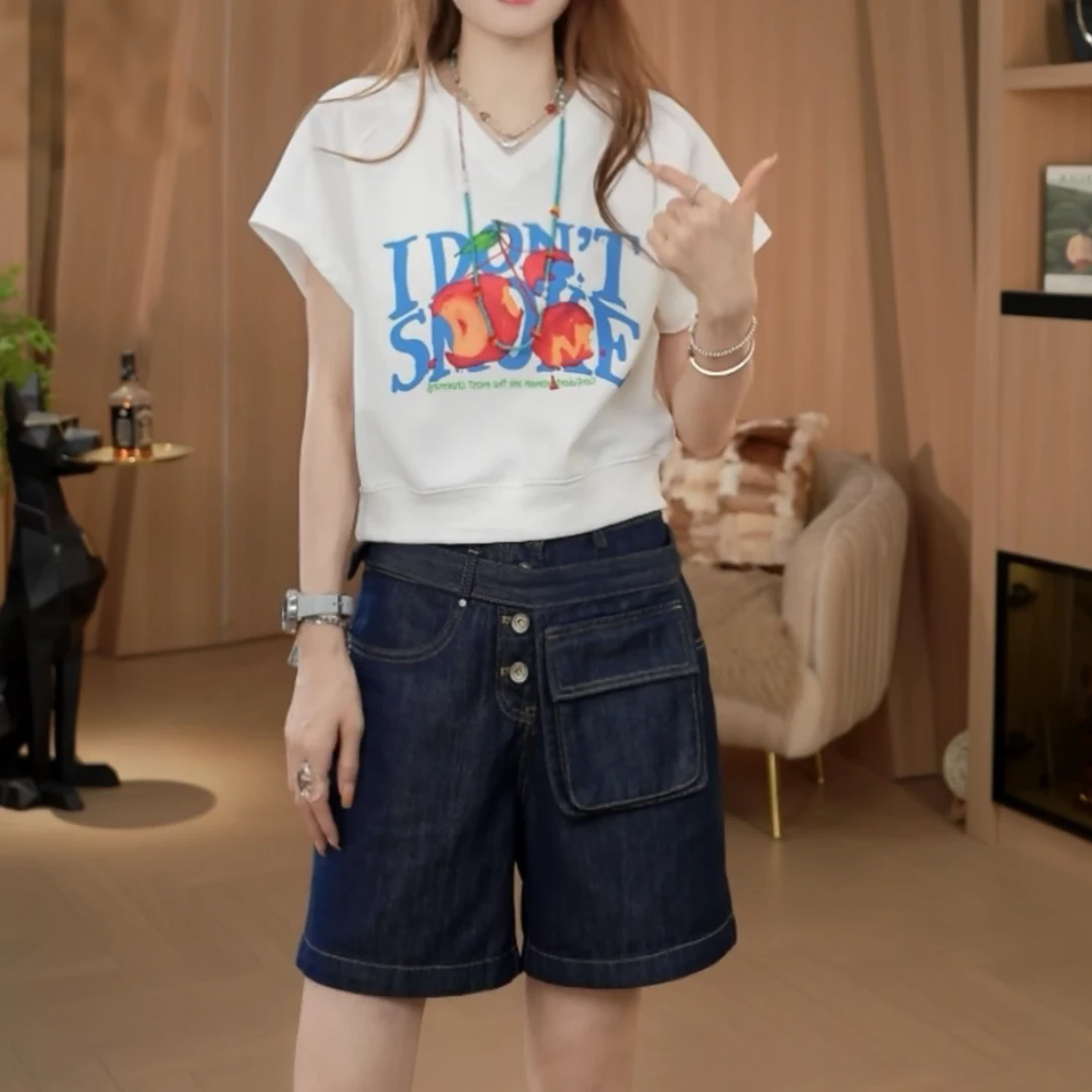 【迷雾川境】2025夏季冰凉感T桖印花V领套头蝙蝠袖上衣女LK2503896