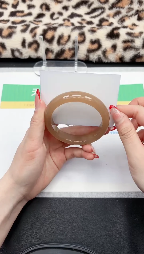 【闪购商品】石英质玉手镯未镶嵌173-59.3