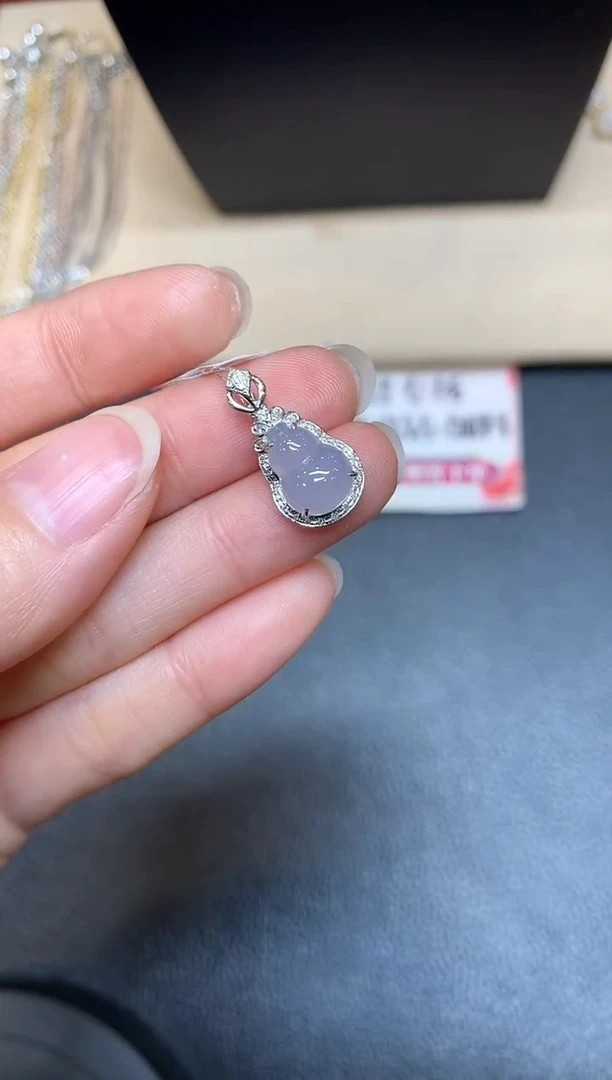 【闪购商品】翡翠颈饰18K金镶嵌【无鉴赏期