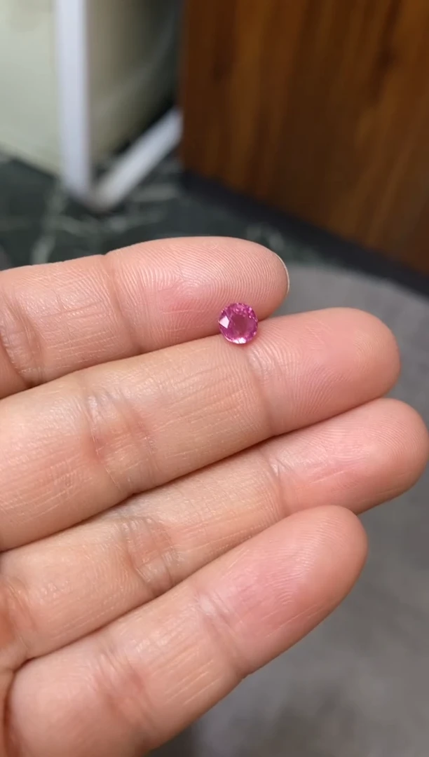 裸石蓝宝石0.97ct蓝宝石