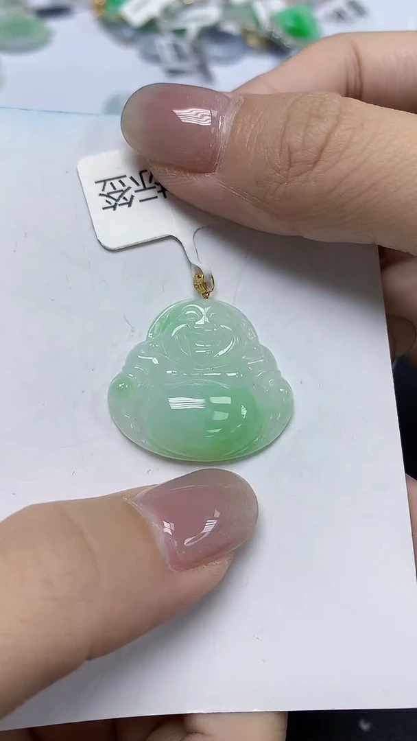 翡翠18K金镶嵌颈饰天然缅甸翡翠A货