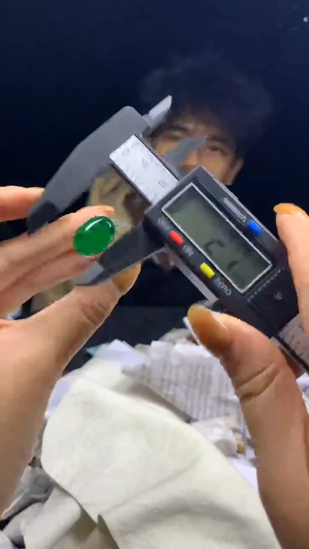 满色吊坠 所见即所得！！