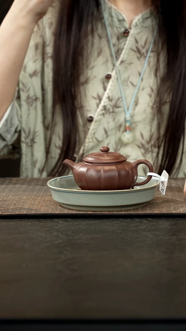 茶壶紫砂老紫泥华彩壶150cc