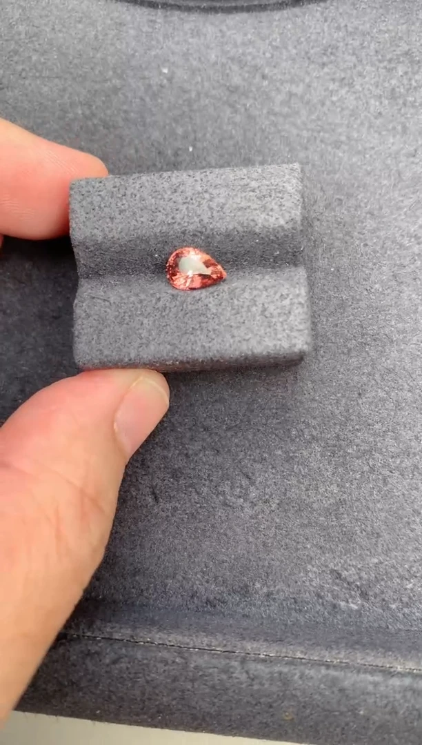 彩色蓝宝石裸石1ct帕帕拉恰