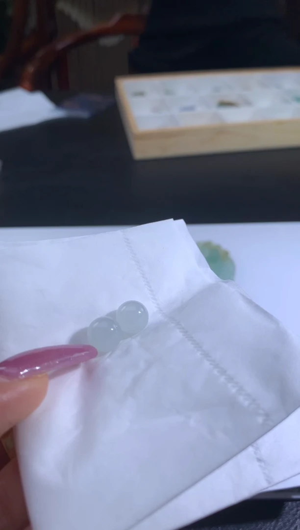 未镶嵌定制翡翠查***吧翡翠