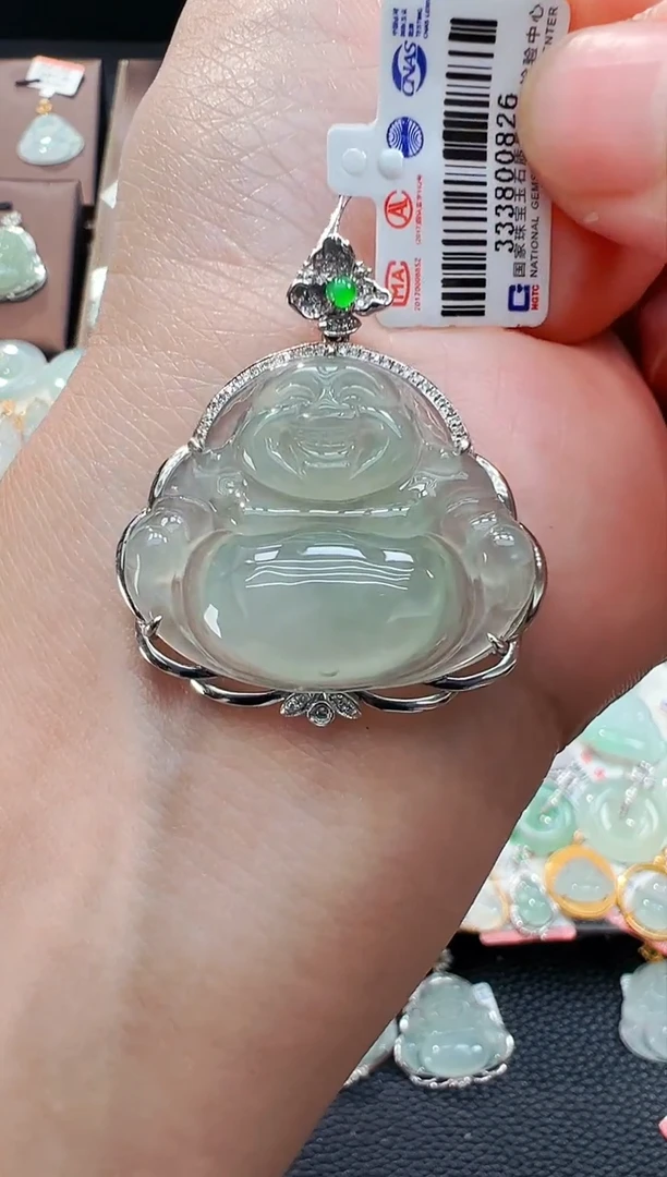 翡翠18K金镶嵌颈饰佛公吊坠826
