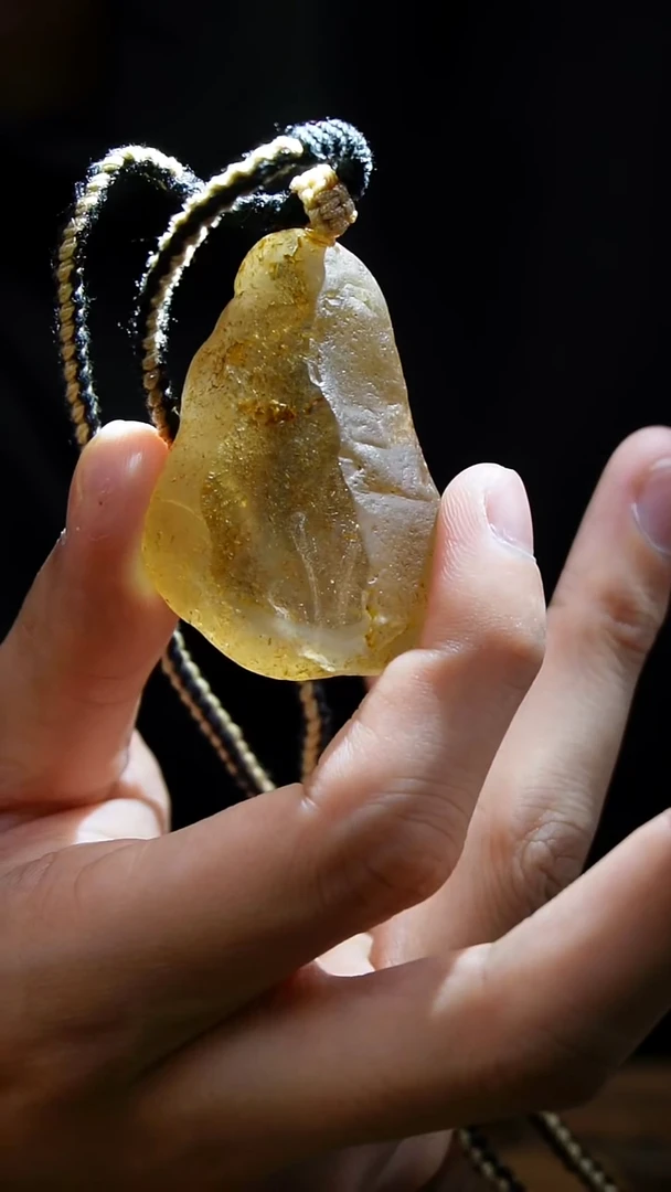 吊坠(赠链)未镶嵌水晶水晶