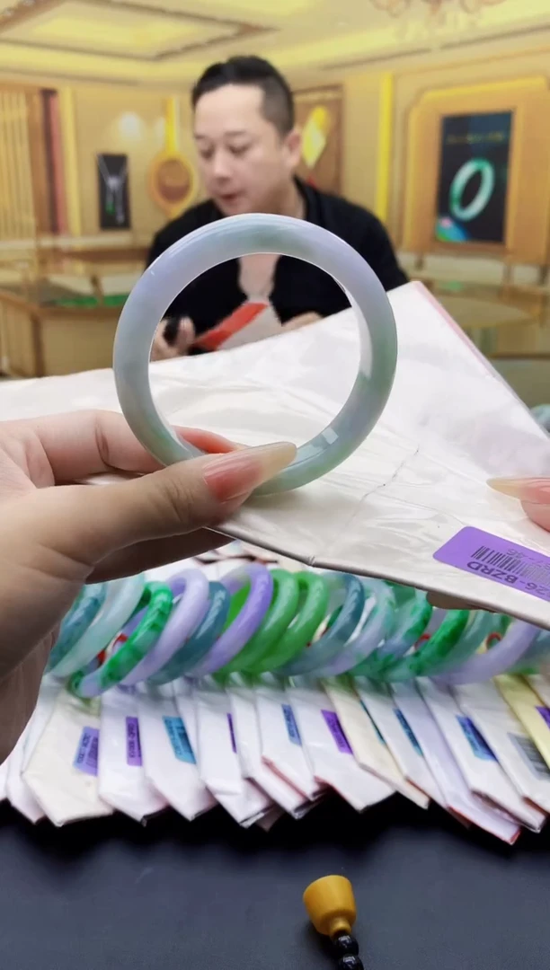 未镶嵌手镯翡翠AAAAA