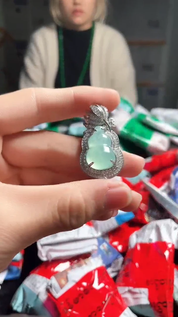 猛子收货（精美饰品）HFH2195