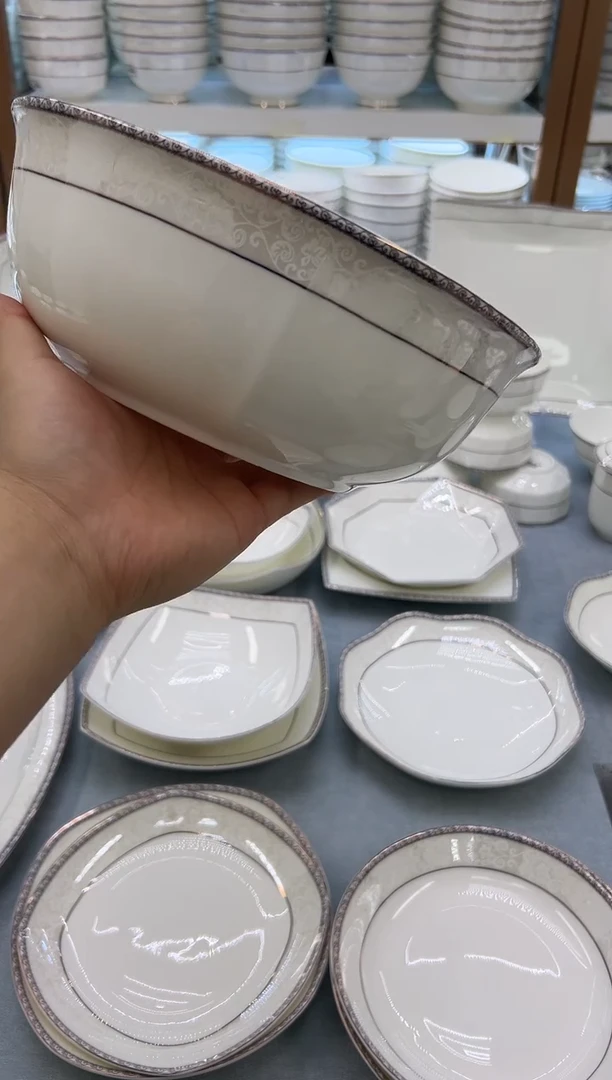 骨瓷玲珑9金鼎一个送大勺一个