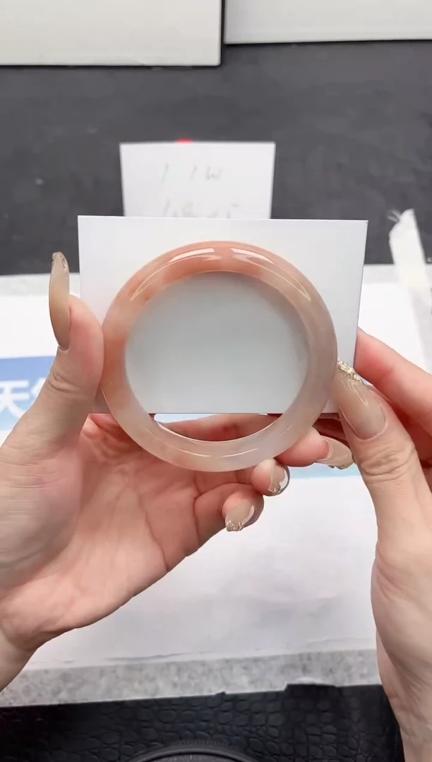 【闪购商品】石英质玉手镯未镶嵌Y111-60