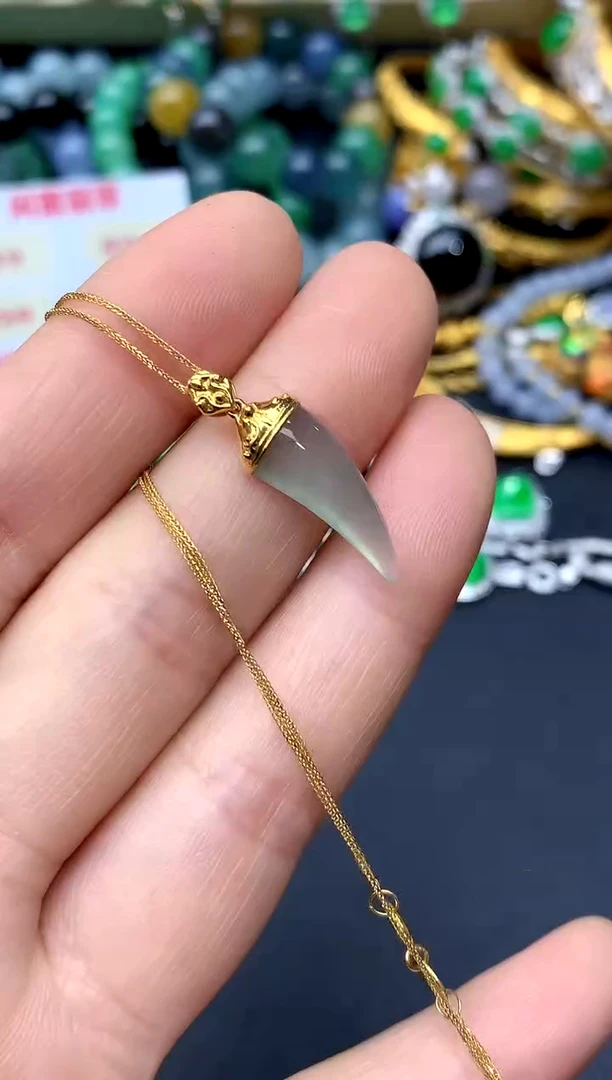 颈饰18K金镶嵌翡翠349-中国好珍宝