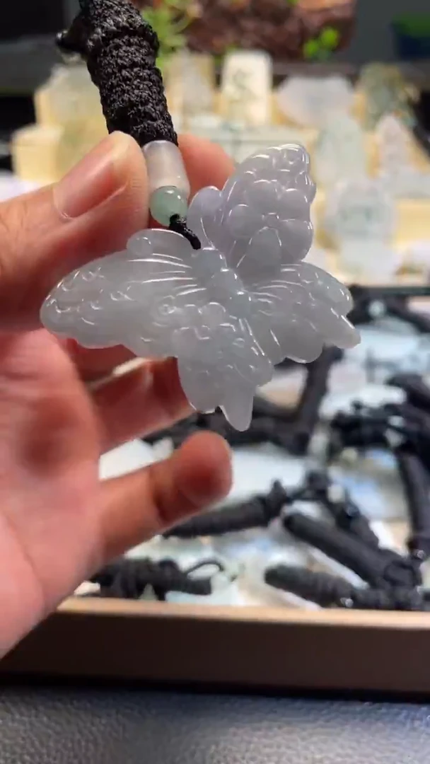 颈饰未镶嵌翡翠10/17/136