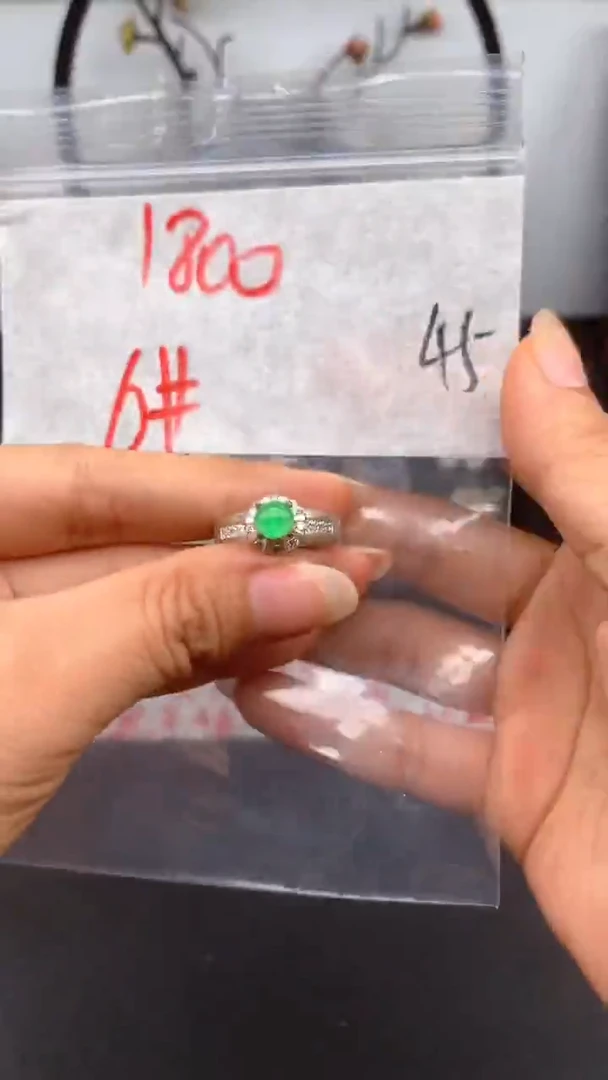 定制翡翠未镶嵌缅甸A货翡翠