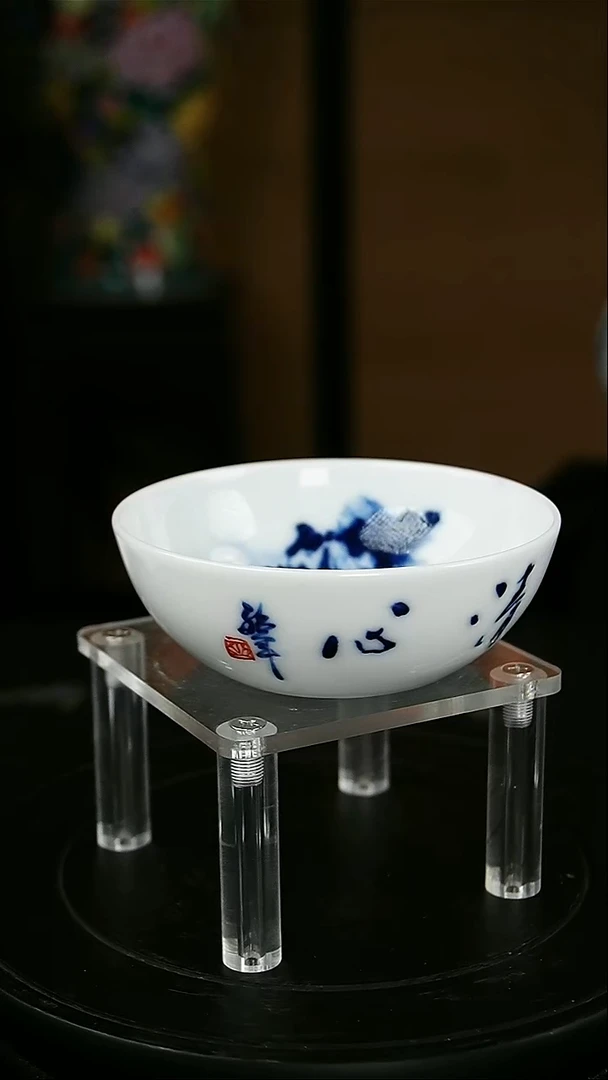 手绘款青花山水清心（巫绍军）玉泥普洱杯100CC