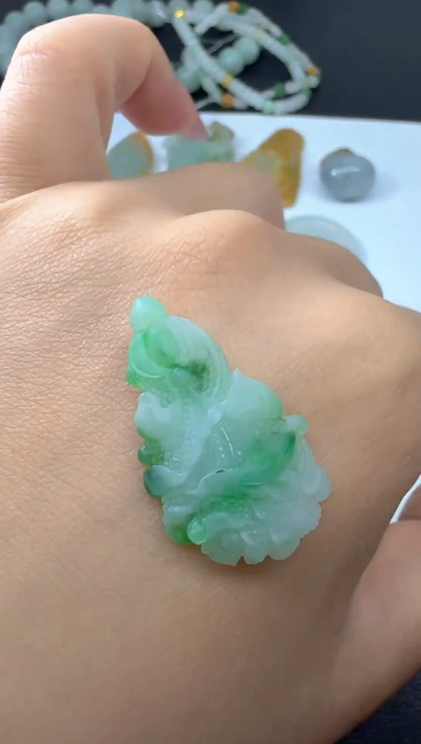 未镶嵌定制翡翠白菜