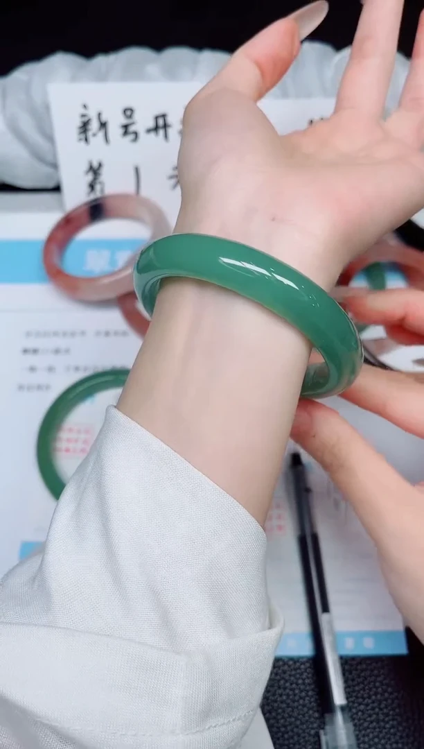 石英质玉手镯未镶嵌123-59