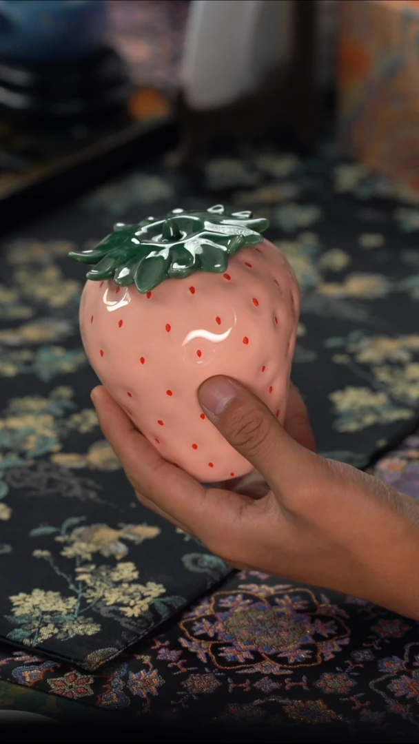 英姐好物分享@@草莓茶叶罐