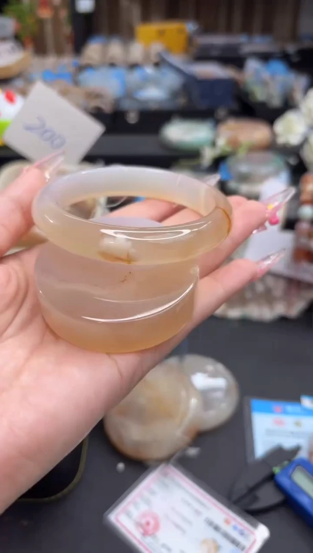 未镶嵌手镯石英质玉238(60圈赠送镯心)