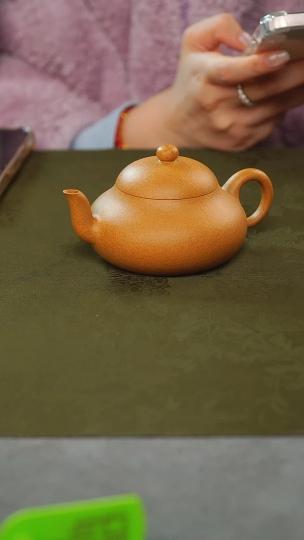 茶壶紫砂老宕口黄金段梨型