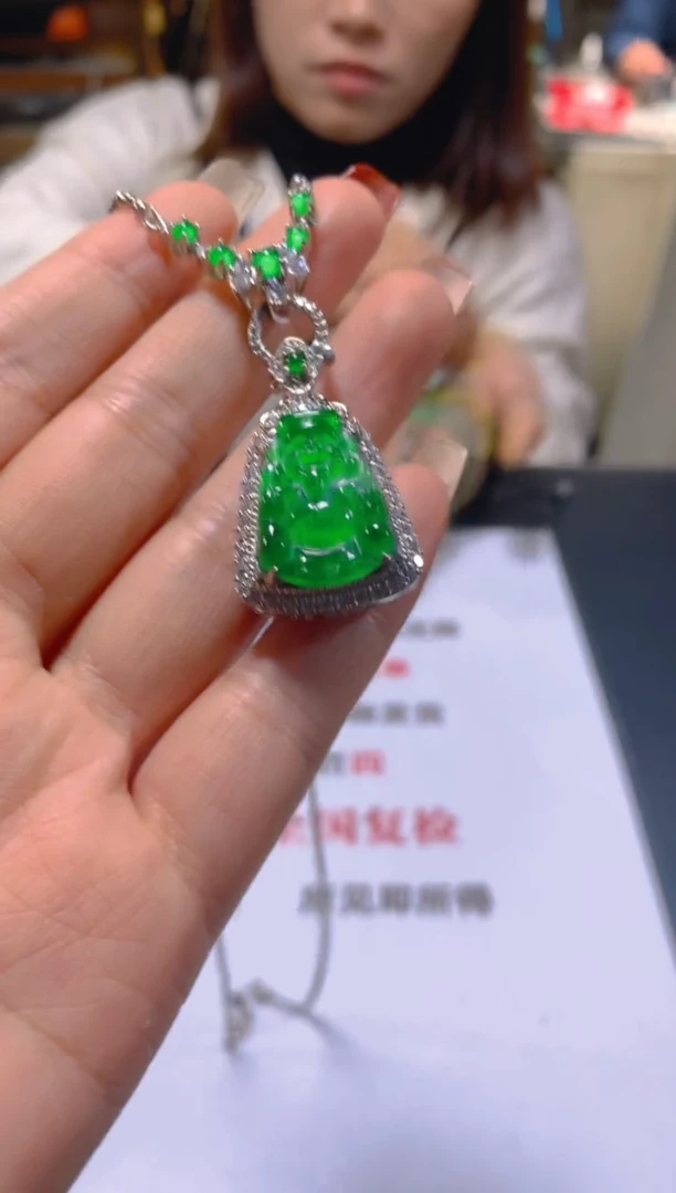 未镶嵌翡翠耳饰多样性发一