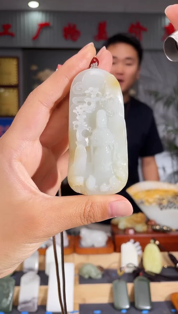 和田玉未镶嵌颈饰1