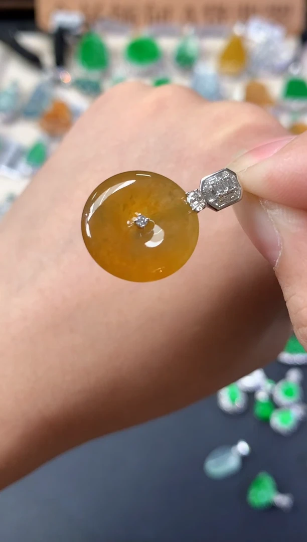 吊坠(不含链)18K金镶嵌翡翠A437|17800