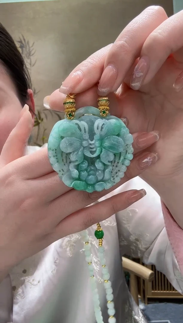 【闪购商品】翡翠颈饰未镶嵌吊坠