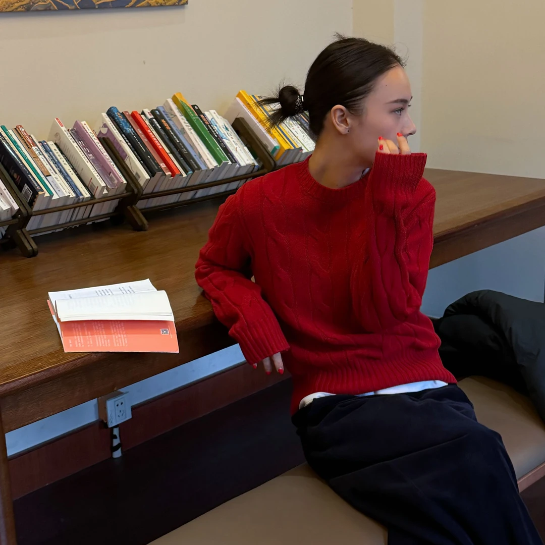 Zn可持续时髦老钱圆领绞花长袖毛衫圆领针织时尚秋冬A825Z21397