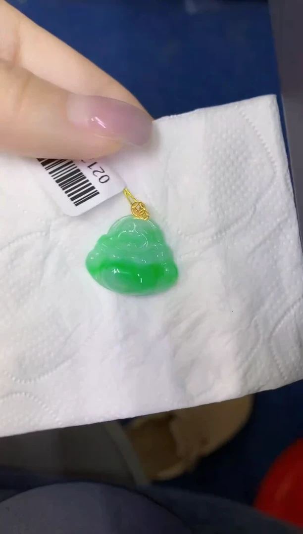 颈饰18K金镶嵌翡翠缅甸天然翡翠A货