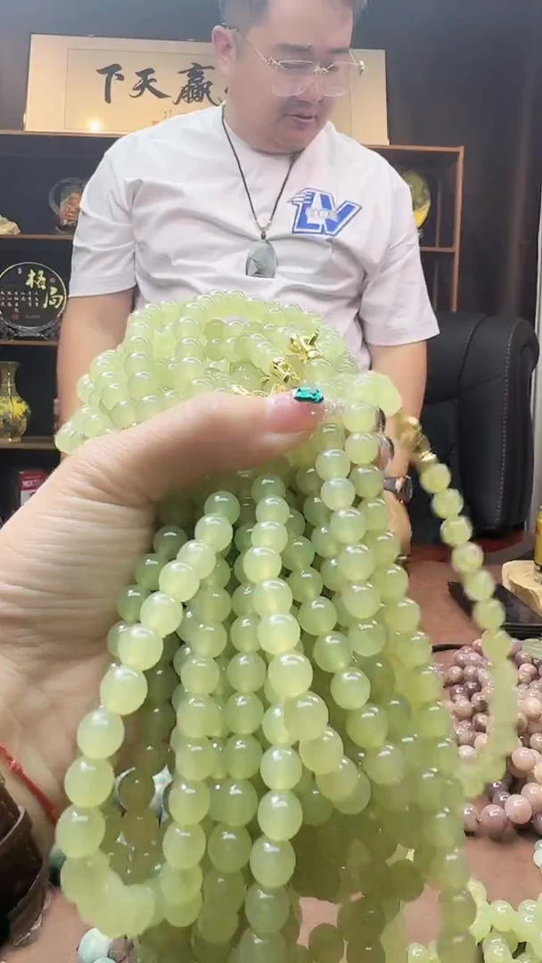 未镶嵌蛇纹石玉手链多样性随机发货其一