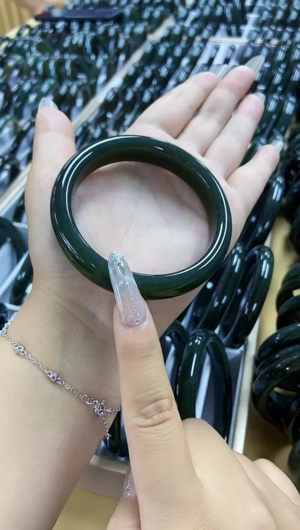 和田玉手镯未镶嵌且末蓝多样性 拍一发一58