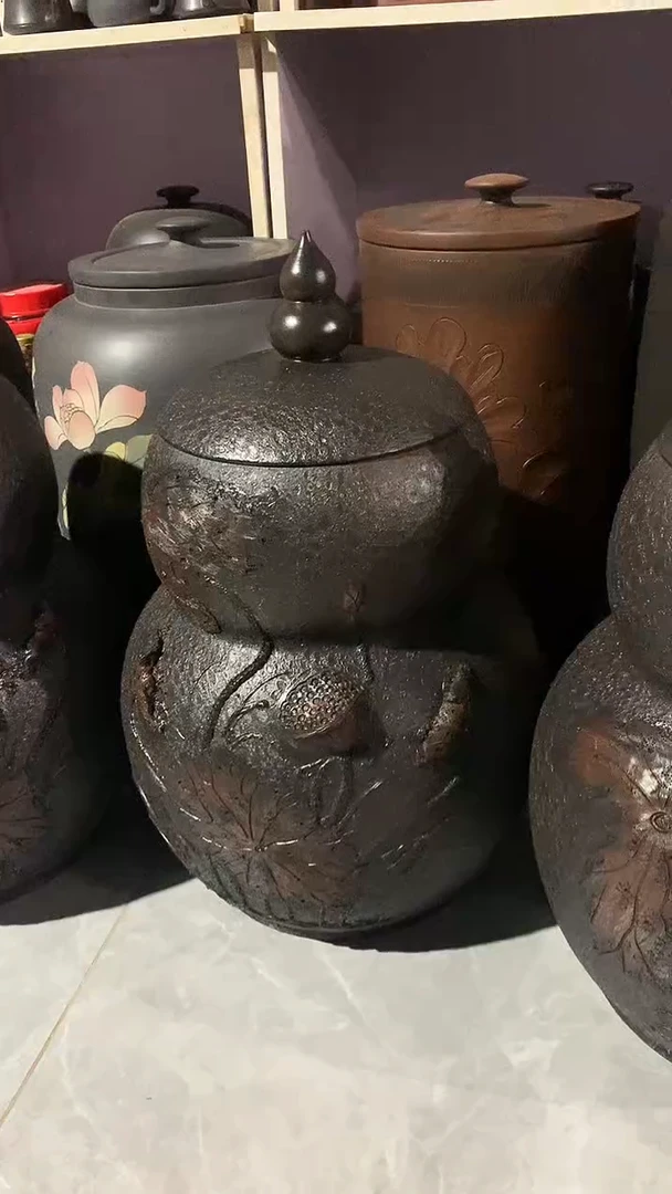 三号葫芦皮革纹堆雕莲蓬荷花