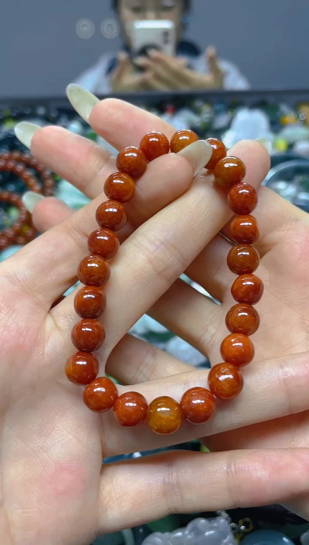颈饰未镶嵌翡翠8MM/ N /翡翠A货，一件也是批发价
