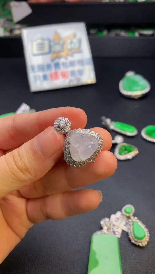 【闪购商品】翡翠颈饰银S925镶嵌翡翠