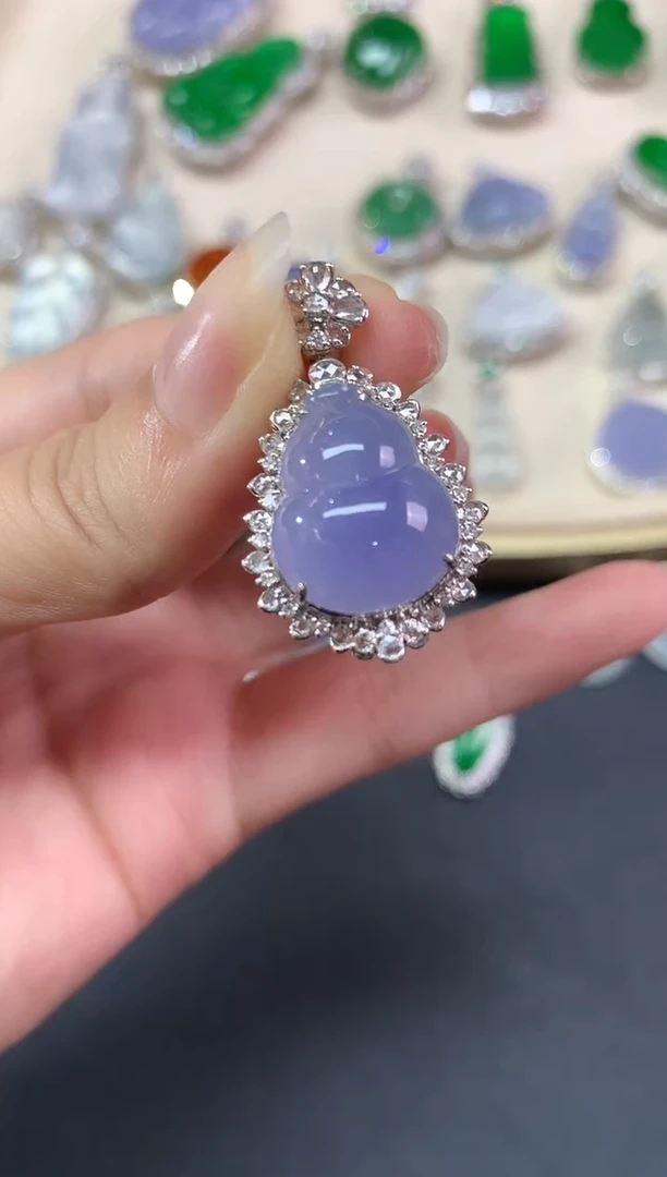 吊坠(不含链)18K金镶嵌翡翠吊坠(不含链)|28800