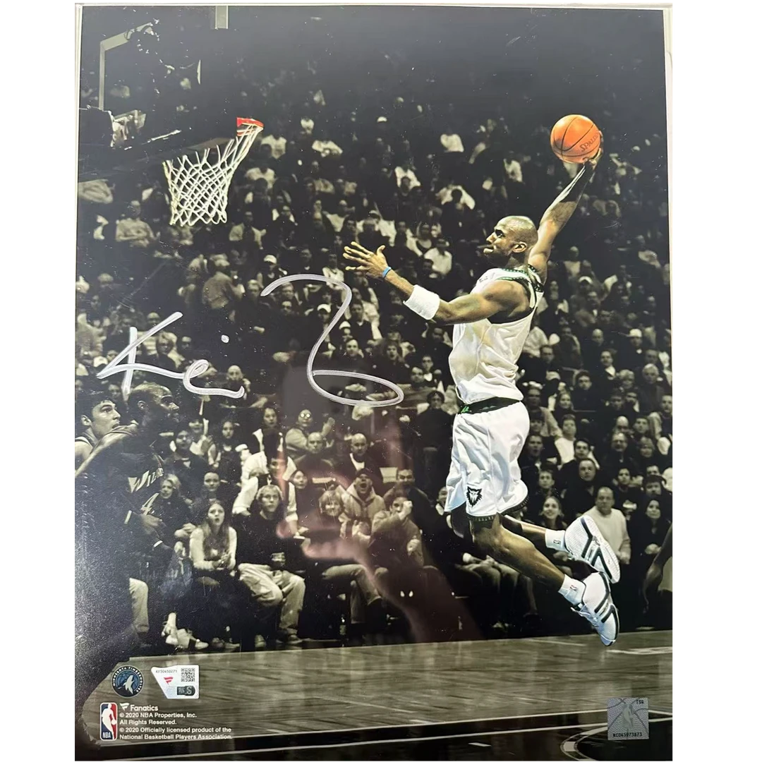 【臻签体育】加内特亲签扣篮瞬间聚光灯14寸海报收藏（FA认证）