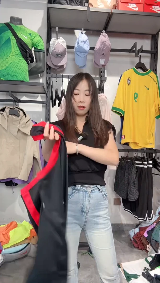 1320 编码 瑕疵款直播间过款为准 尺码L