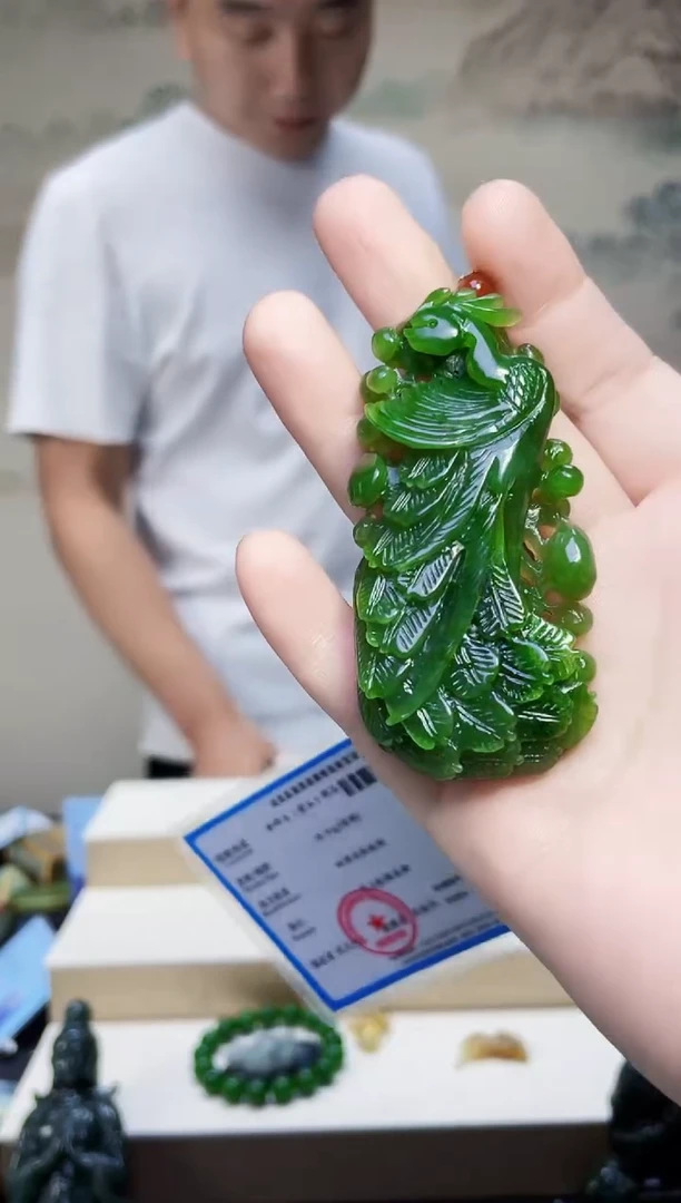 和田玉未镶嵌颈饰1