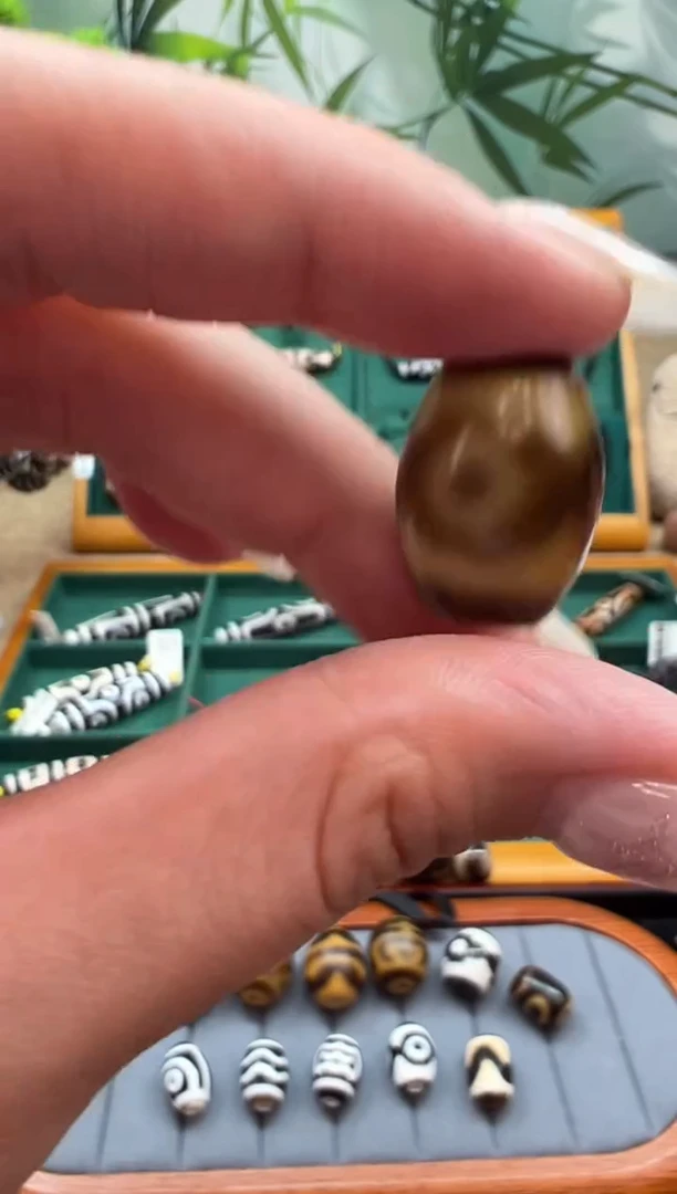 未镶嵌颈饰玛瑙/玉髓（覆膜）37.(微瑕随机发货)