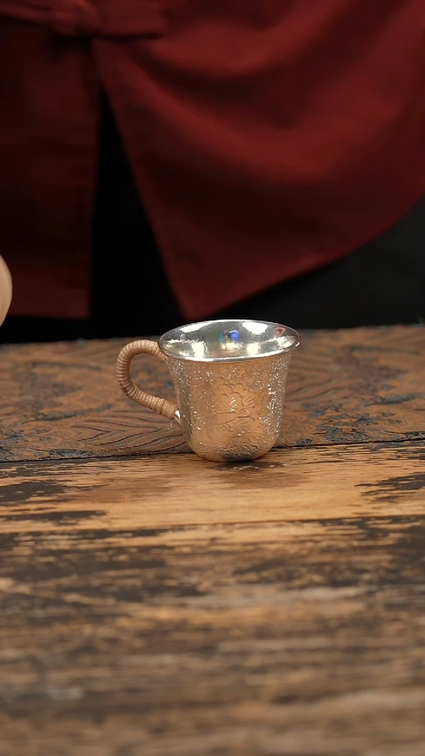 手工篆刻牡丹主人杯1个