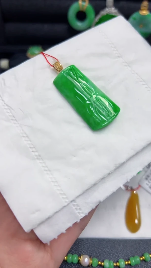 【闪购商品】翡翠颈饰18K金镶嵌Y缅料A货/支持复检/一件